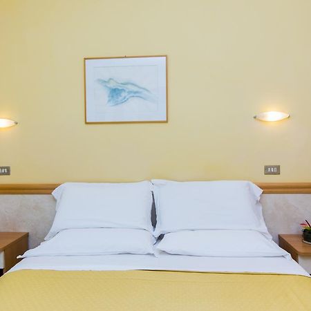 Hotel Rita Riccione Ngoại thất bức ảnh