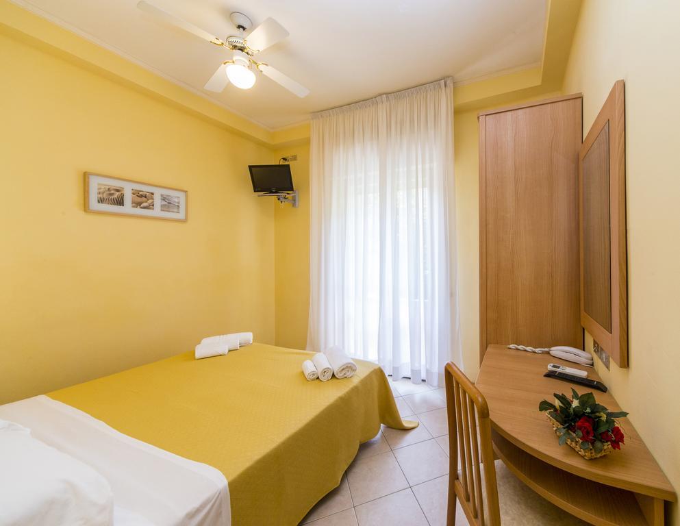 Hotel Rita Riccione Ngoại thất bức ảnh